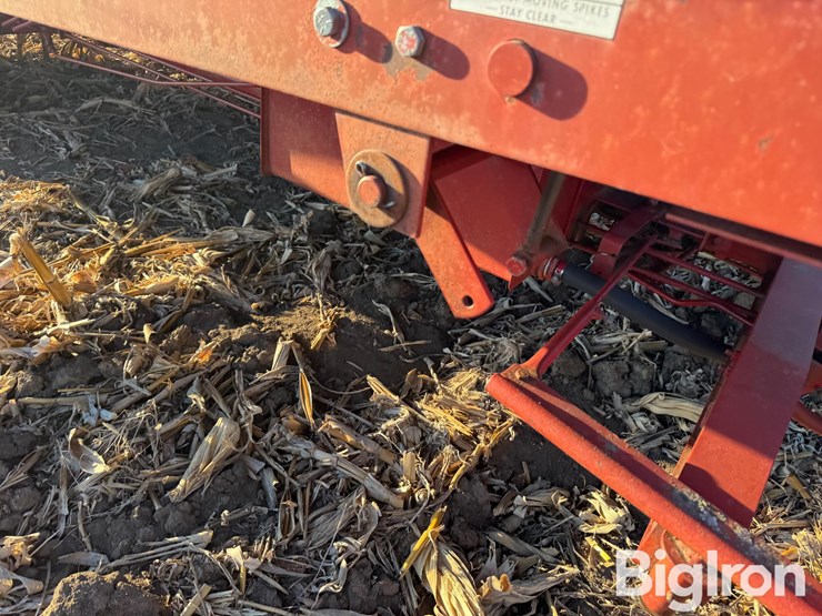 new-holland-1033-image-20