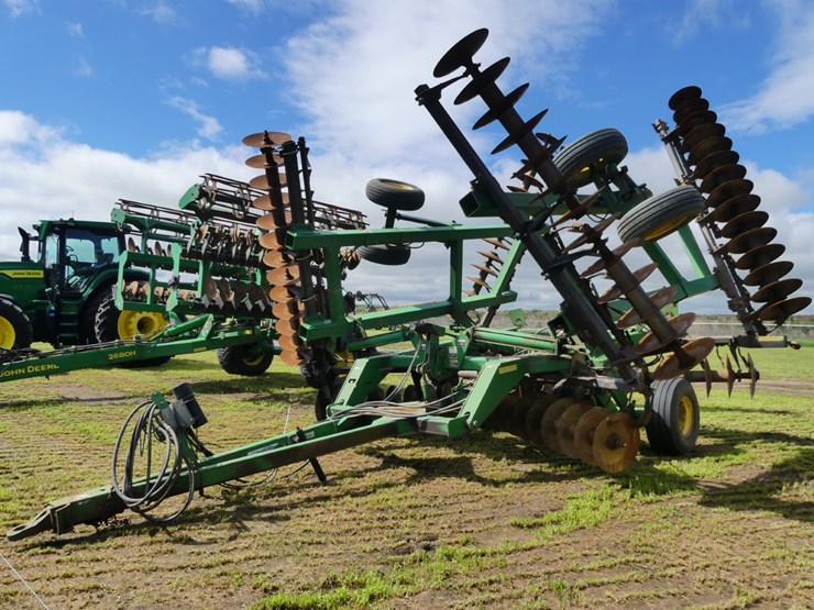 john-deere-637-image-2