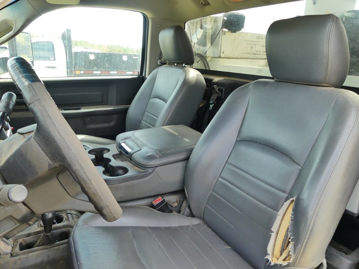 2016-dodge-ram-5500-image-13