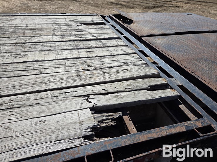 2008-titan-trailer-image-18