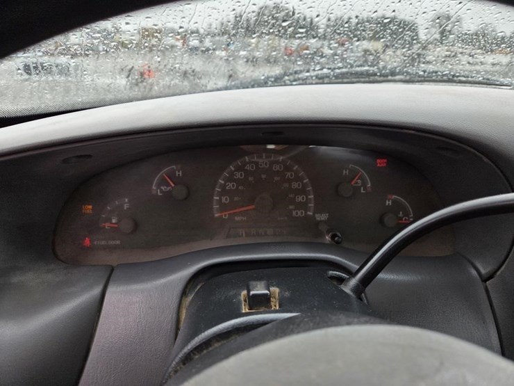 2004-ford-f150-image-27