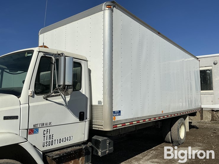 2002-freightliner-fl70-image-20