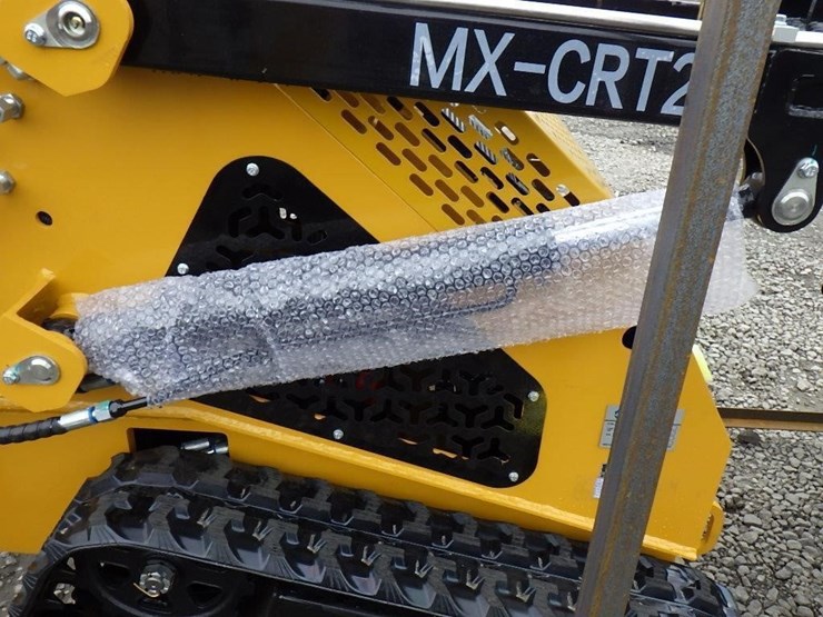2025-agt-mx-crt23-skid-steer-tracked-loader-image-8