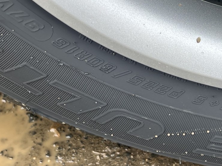 2011-chevrolet-impala-sedan-image-18