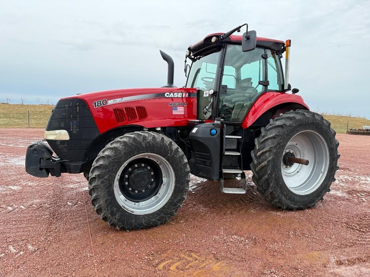 case-ih-magnum-180-image-1