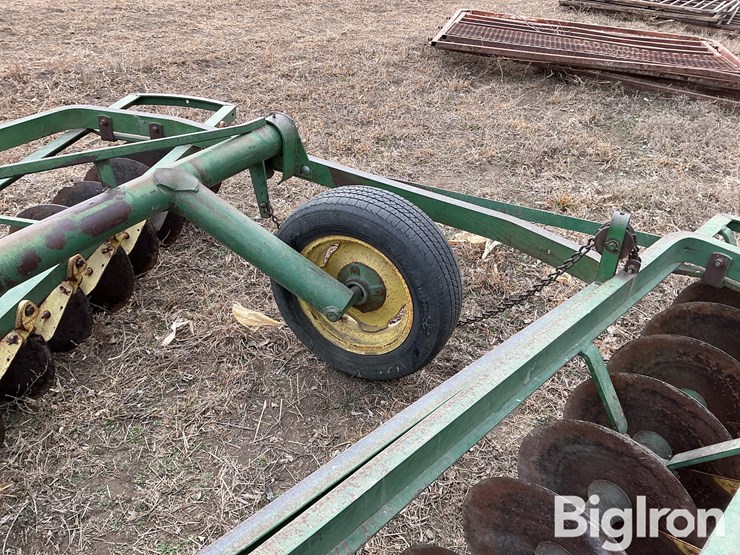 john-deere-bw-image-20