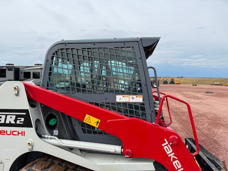 takeuchi-tl8r-image-26