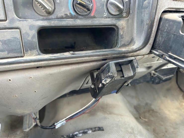 1997-chevrolet-3500-image-20