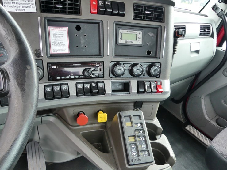 2018-kenworth-t680-image-13