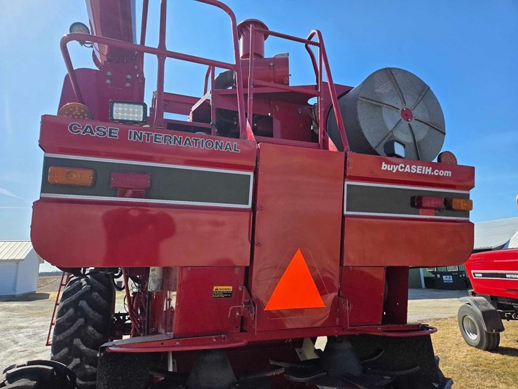 case-ih-1644-image-41