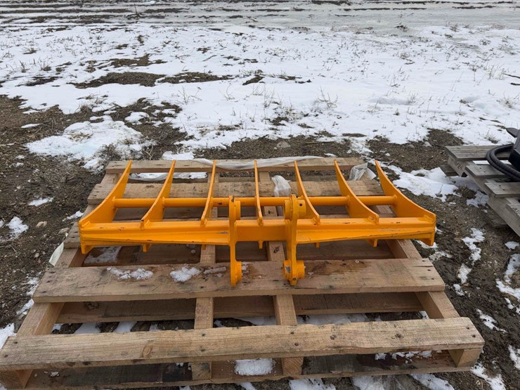 caterpillar-303-image-4