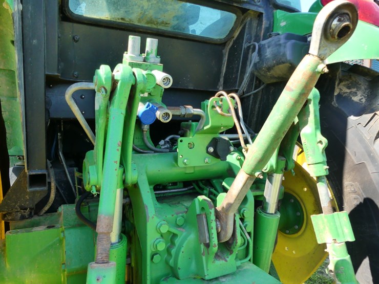 2015-john-deere-6130d-image-6