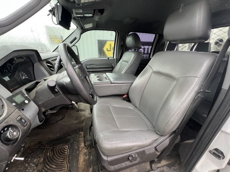 2012-ford-f550-image-27