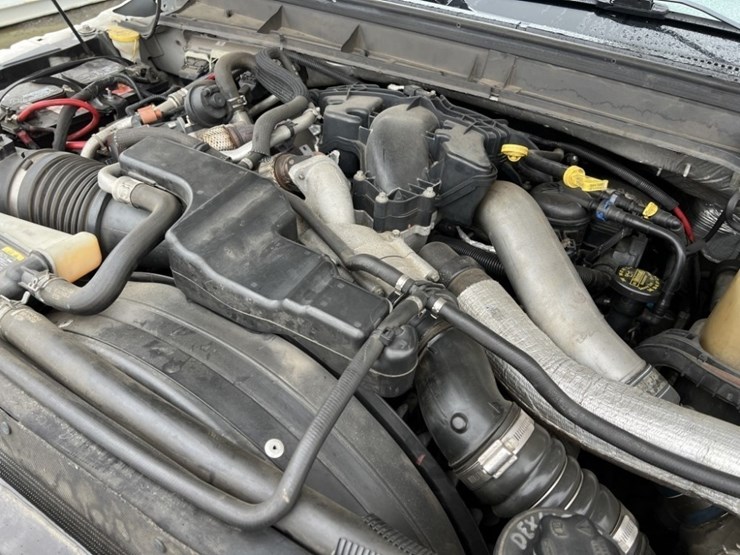 2011-ford-f550-image-11