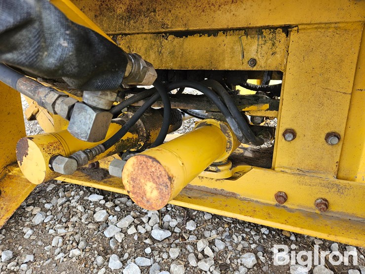 john-deere-850-image-10