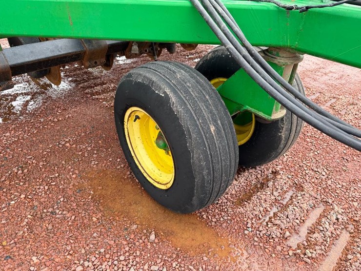 john-deere-1560-image-15