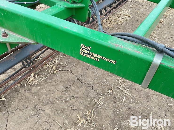 john-deere-200-image-14