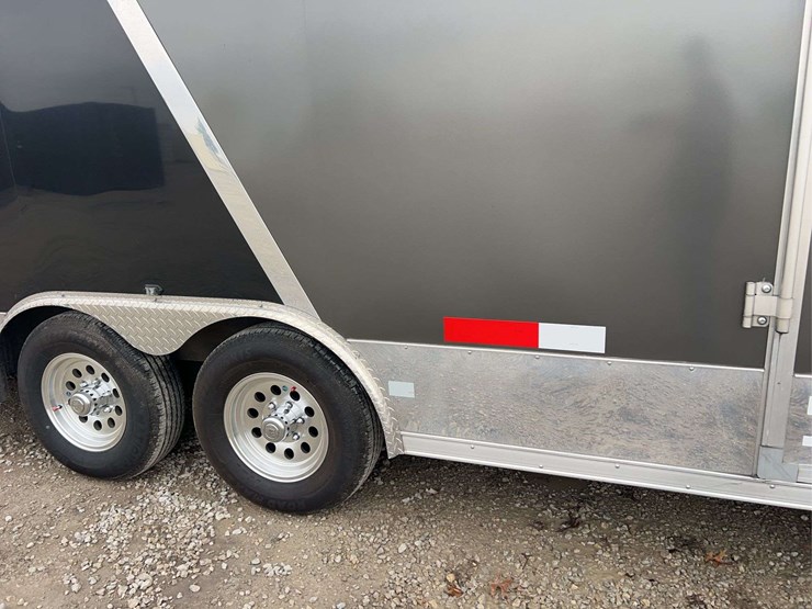 2016-stealth-viper-24'-enclosed-trailer-image-16