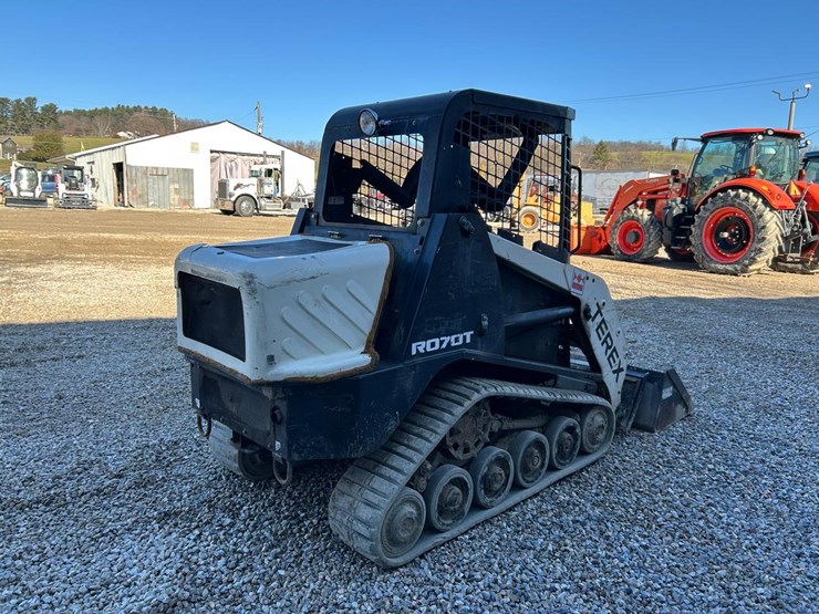 terex-ro70t-skid-steer-loader-image-4