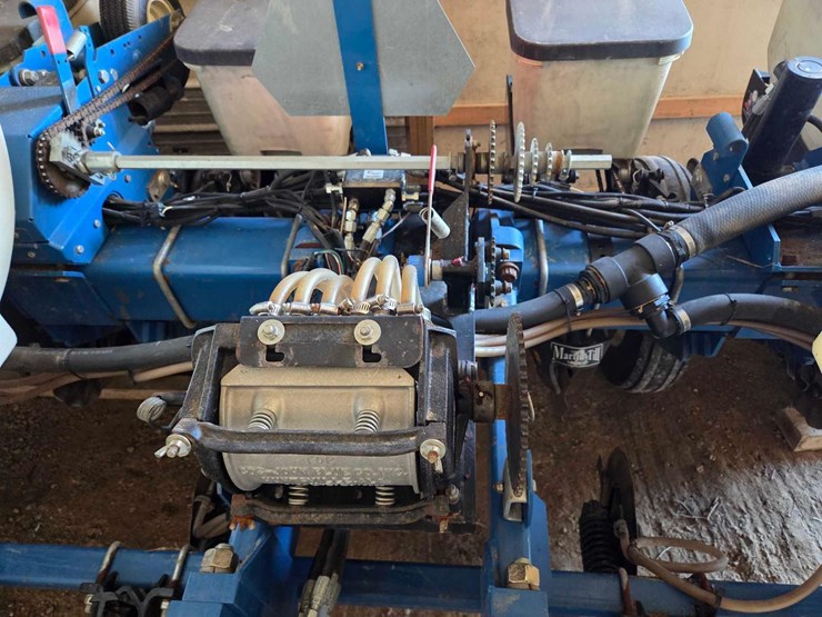 kinze-3000-image-14
