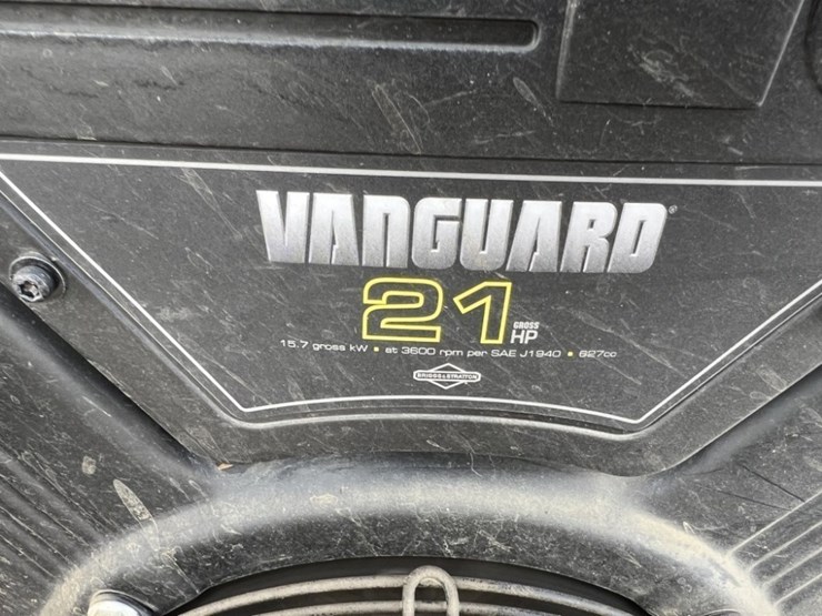 2014-toro-greensmaster-3320-triflex-traction-unit-image-11