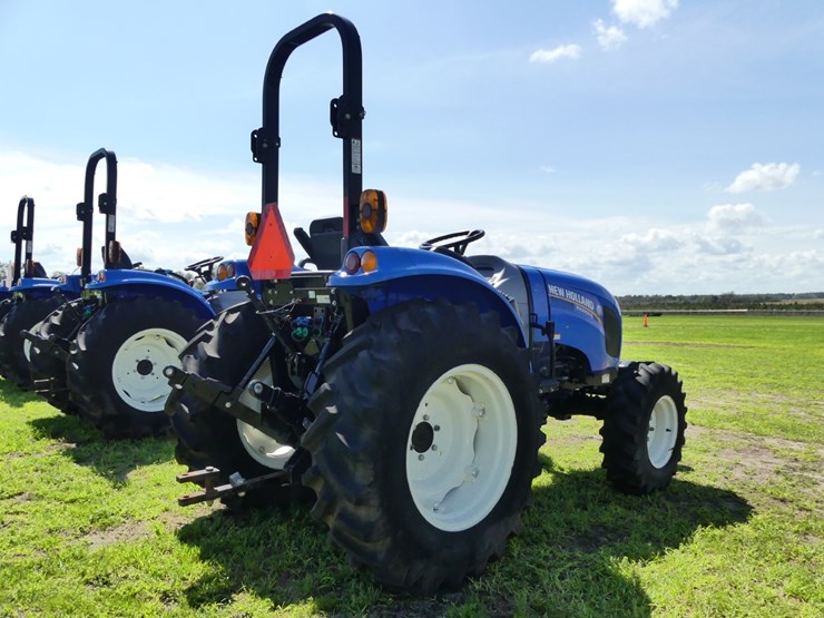 2022-new-holland-boomer-45-image-3