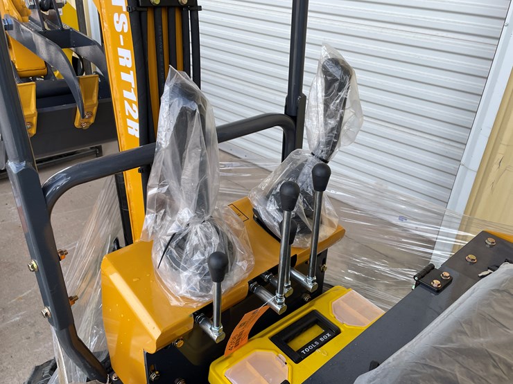 #4306-•-unused-2026-rt12r-mini-excavator-image-5