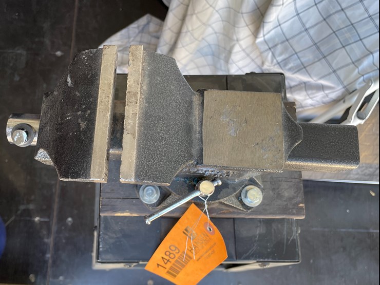 #1489-•-craftsman-vise-(offsite-in-el-paso)-image-4