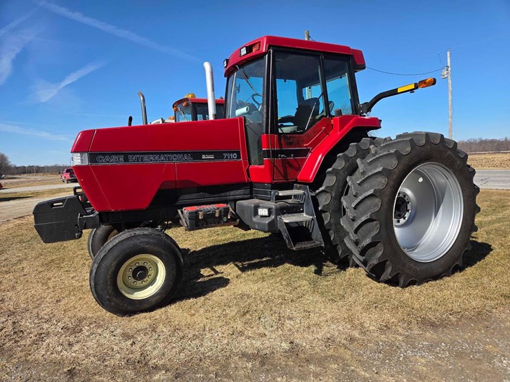 case-ih-7110-image-1
