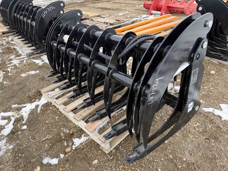 curved-log-grabber-image-3