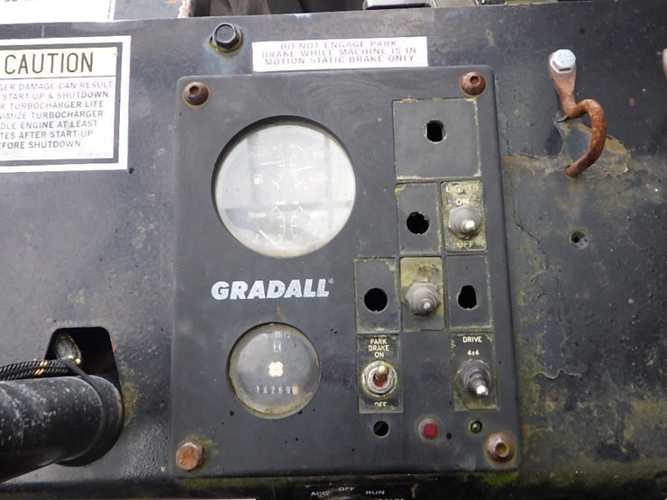 gradall-telescopic-reach-lift-image-33