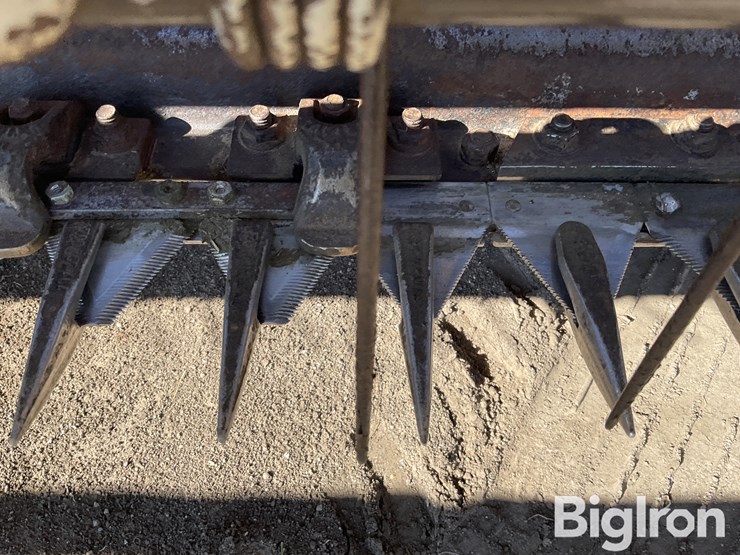 hesston-6550-image-15