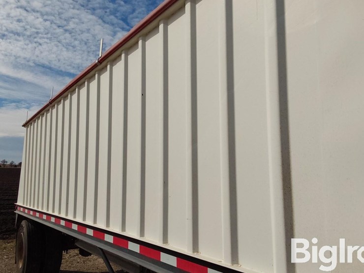 1998-neville-trailer-image-10