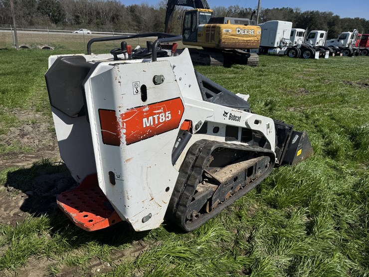 2018-bobcat-mt85-image-7