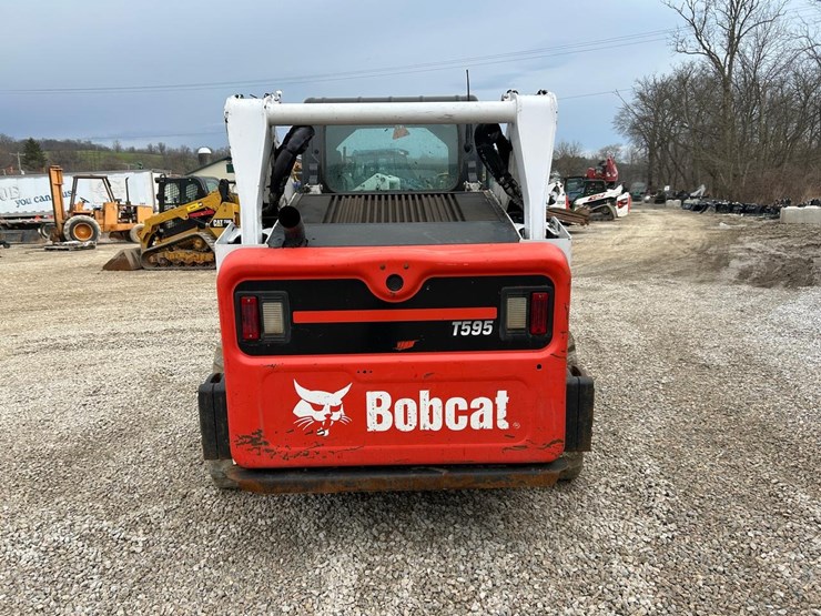2019-bobcat-t595-image-3