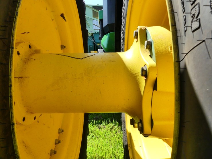john-deere-8r-310-image-9