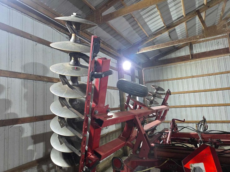 case-ih-3900-image-37