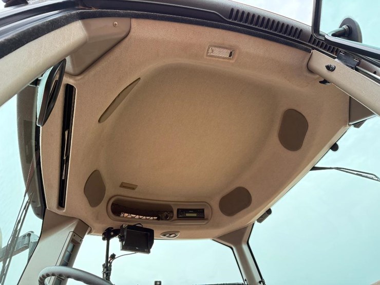 case-ih-mx240-image-53