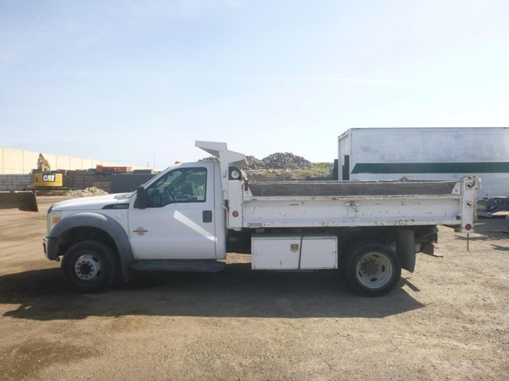 2011-ford-f550-image-5