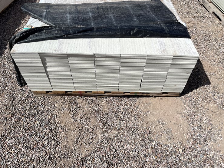 #4336-•-(appx.-308-pieces)-allura-6-¼"-primed-fiber-cement-smooth-lap-siding-image-8