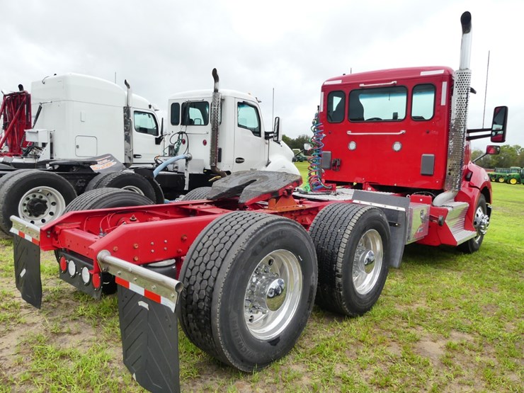 2017-kenworth-t680-image-3