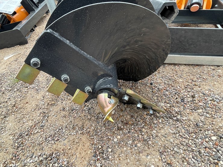 #4361-•-unused-2026-wolverine-skid-steer-auger-drive-and-bit-attachment-image-8