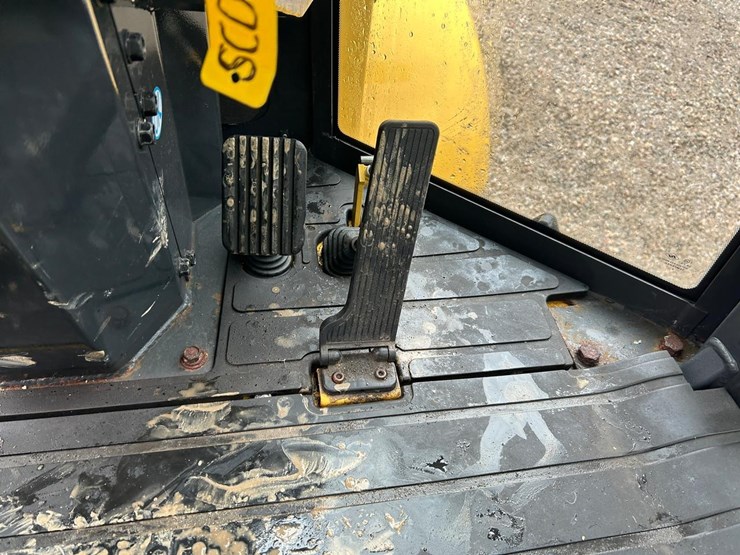 2016-yanmar-v4-7-image-18