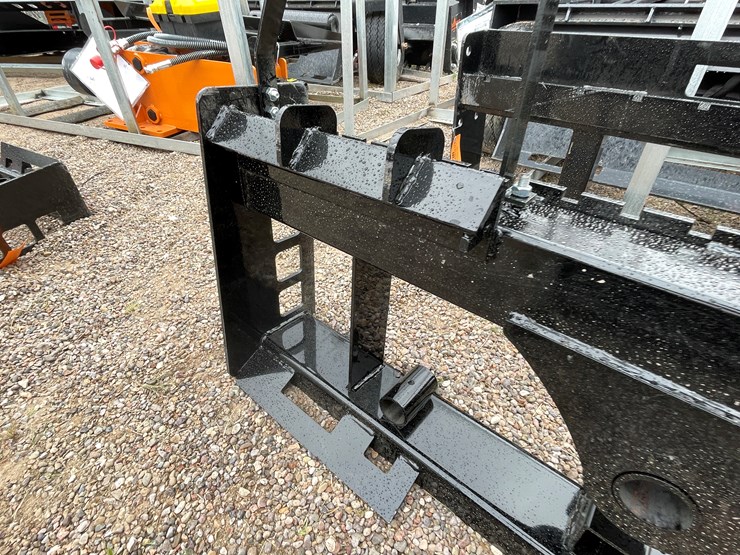 #4373-•-unused-2026-wolverine-pallet-fork-frame-attachment-image-4