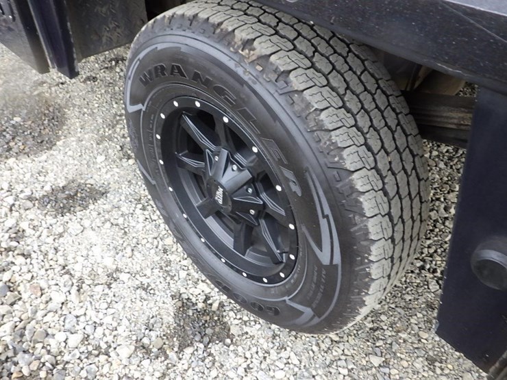 2006-chevrolet-silverado-2500hd-image-18