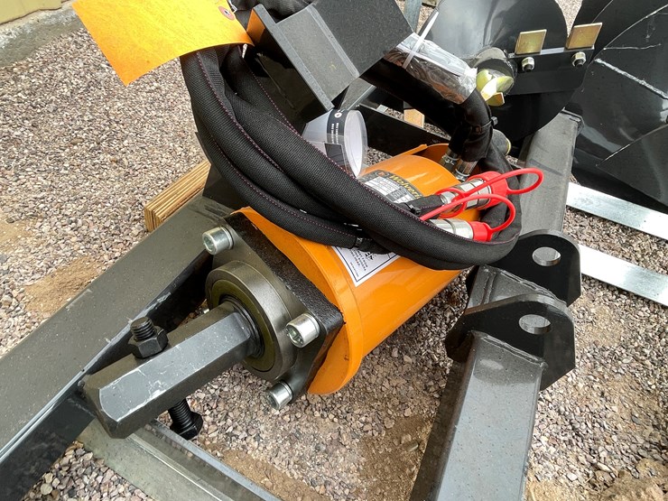 #4362-•-unused-2026-wolverine-skid-steer-auger-drive-and-bit-attachment-image-16