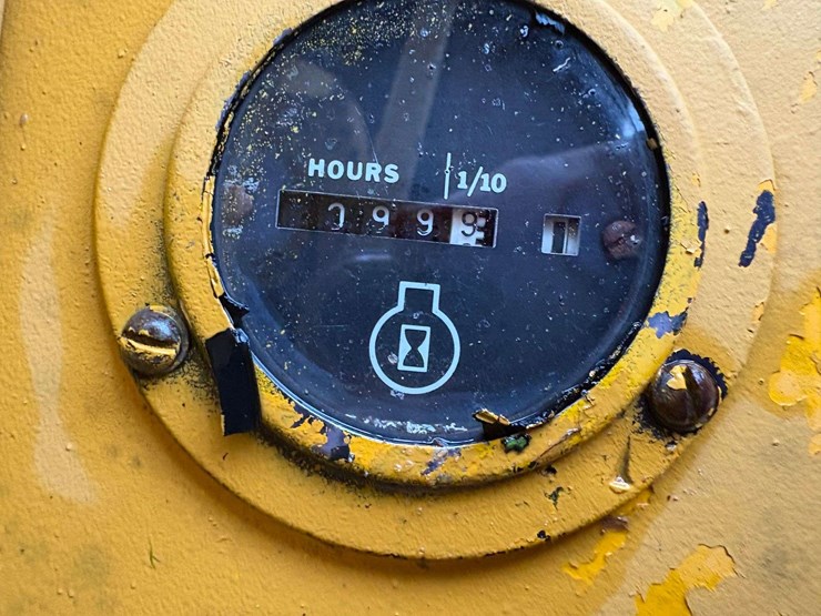 deere-350ce-image-10