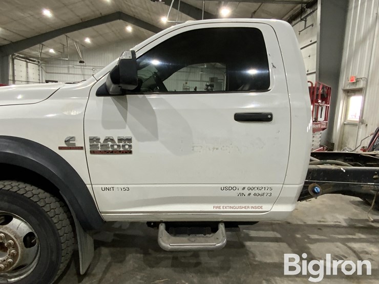 2013-massey-ferguson-730-image-13