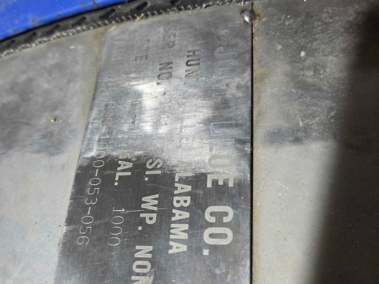 1000-gallon-liquid-nurse-trailer-image-16