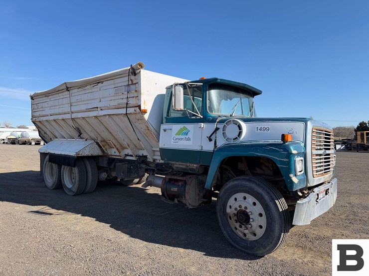 1981-ford-lt8000-image-6